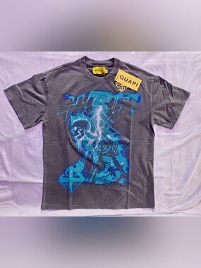 GUAPI Men's Black Graphic Tee with Blue Lightning Design
